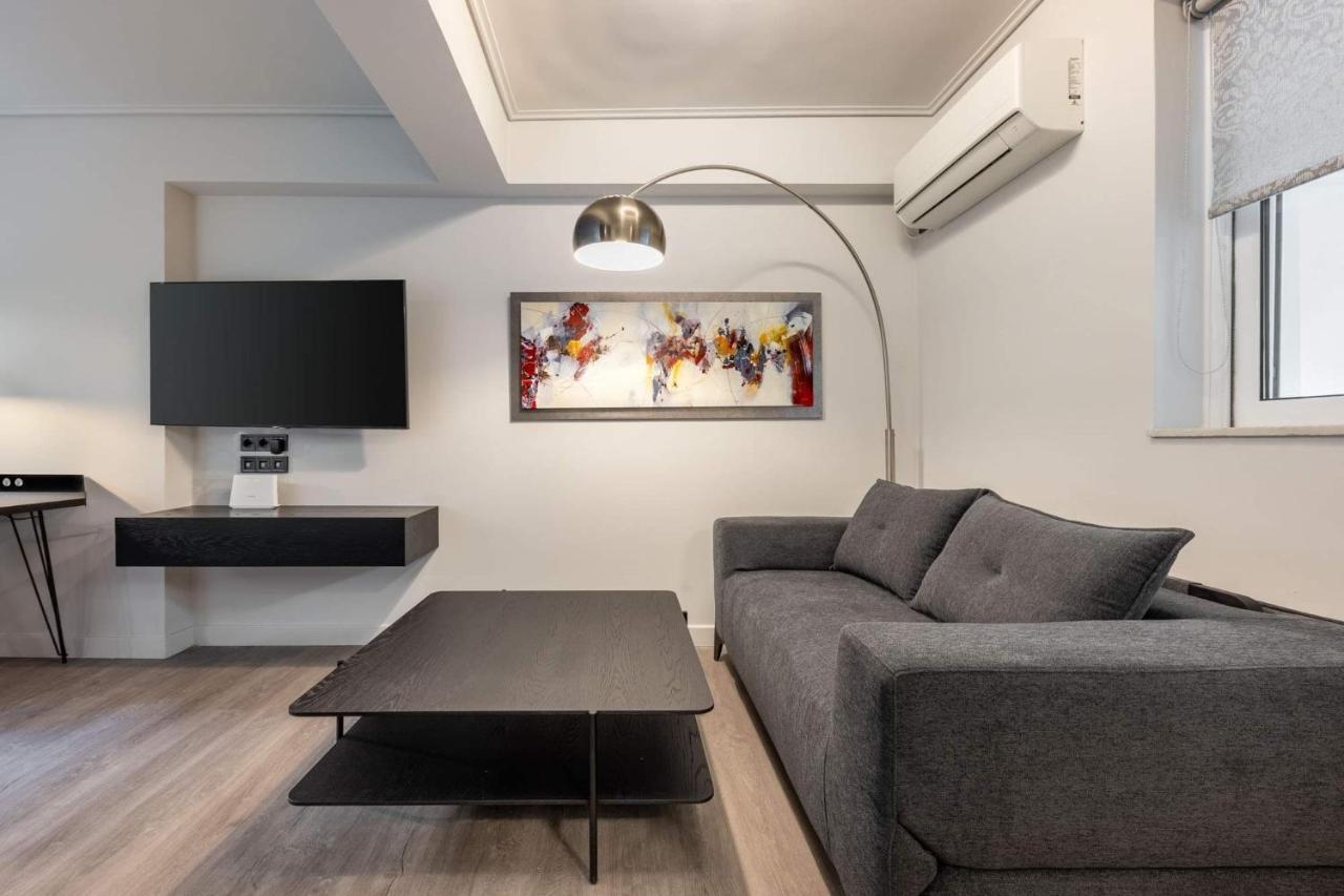 Ferienwohnung Brand-New , Delux Apt In Central Athens! Exterior foto